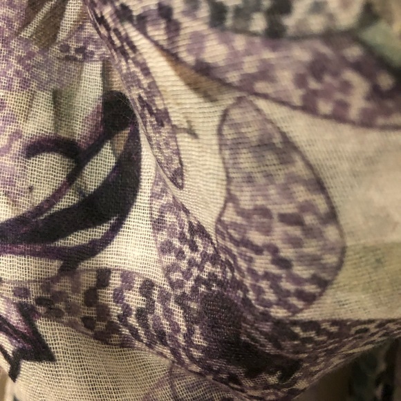 Tropical Floral Print Scarf/Wrap - Picture 6 of 11